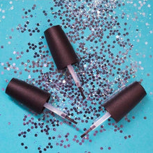 Load image into Gallery viewer, China Glaze Fast Freeze Quick Dry, 0.5 oz