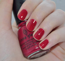 Charger l'image dans la galerie, China Glaze Polish SEDUCE ME 0.5oz