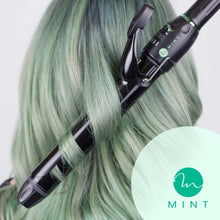 Charger l'image dans la galerie, Fer à boucler extra long MINT de 2,5 cm pour des boucles faciles et durables | Fer à boucler professionnel pour des ondulations effet plage, des boucles et du volume | Corps en céramique ionique tourmaline | Double tension et arrêt automatique