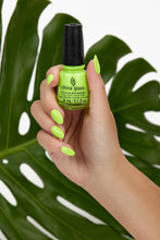 Charger l'image dans la galerie, China Glaze Nail Lacquer, Tropic Like It's Hot 0.5 fl oz