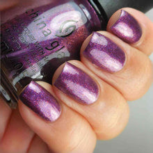 Charger l'image dans la galerie, China Glaze Nail Lacquer, Pay It Fashion Forward 0.5 fl oz