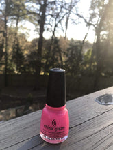 Charger l'image dans la galerie, China Glaze Polish PINK VOLTAGE 0.5oz