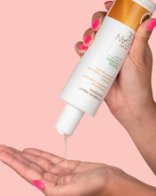 Charger l'image dans la galerie, Shampooing réparateur hydratant à l'huile d'argan One 'n Only 350 ml