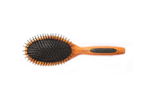 Charger l'image dans la galerie, Brosse - Grand coussin ovale en nylon avec poils en bois clair et manche en bois clair pour basse 1 brosse par Bass Brushes
