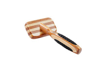 Charger l'image dans la galerie, Bass Brushes | Brosse démêlante pour animaux | Tige en alliage | Manche en bambou pur | Style lisse | Finition rayée | Modèle A21-SB