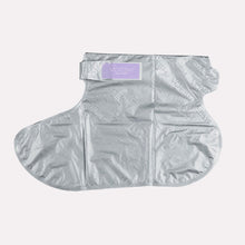 Load image into Gallery viewer, VOESH Exfoliating Peeling Socks - Foot Peeling Mask - Foot Masks Socks - Foot Peel Callus Remover - Exfoliating Peeling Socks for Dry Feet - Pedicure Foot Peel - One Pair of Peeling Socks - Foot Masks