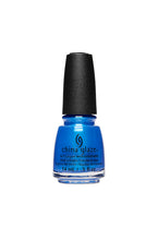 Charger l'image dans la galerie, China Glaze Nail Lacquer, Crushin' On Blue 0.5 fl oz
