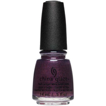 Charger l'image dans la galerie, China Glaze Nail Lacquer, Pay It Fashion Forward 0.5 fl oz

