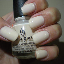 Charger l'image dans la galerie, China Glaze Polish OXYGEN 0.5oz
