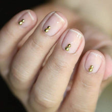 Charger l'image dans la galerie, China Glaze Strong Adhesion Base, 0.5 oz
