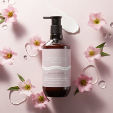 Charger l'image dans la galerie, VOESH Vegan Body &amp; Hand Creme - Jasmine Soothe 28 Fl.Oz. / 829mL
