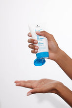 Charger l'image dans la galerie, Schwarzkopf BC MOISTURE KICK CURL BOUNCE 150 ml

