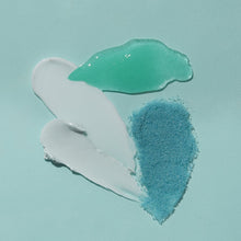 Load image into Gallery viewer, VOESH Pedi in a Box Deluxe 4-Step - Ocean Refresh Scent, 3 Pack
