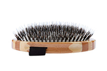 Charger l&#39;image dans la galerie, Bass Brushes | Brosse pour animaux de compagnie brillance et soin | Poils 100 % naturels + picots en nylon | Manche en bambou pur | Style paume | Finition rayée | Modèle A7-SB
