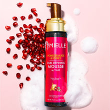 Charger l&#39;image dans la galerie, Mousse définissante pour boucles Mielle Grenade et Miel avec tenue 7,5 oz
