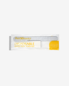 Shampoing Mielle au romarin et à la menthe et kit d'outils de manucure et de pédicure jetables AvryBeauty en prime