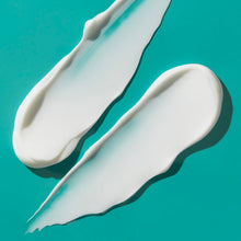 Charger l&#39;image dans la galerie, Crème mains et corps végétalienne Voesh Coco Colada Oasis 1,5 oz
